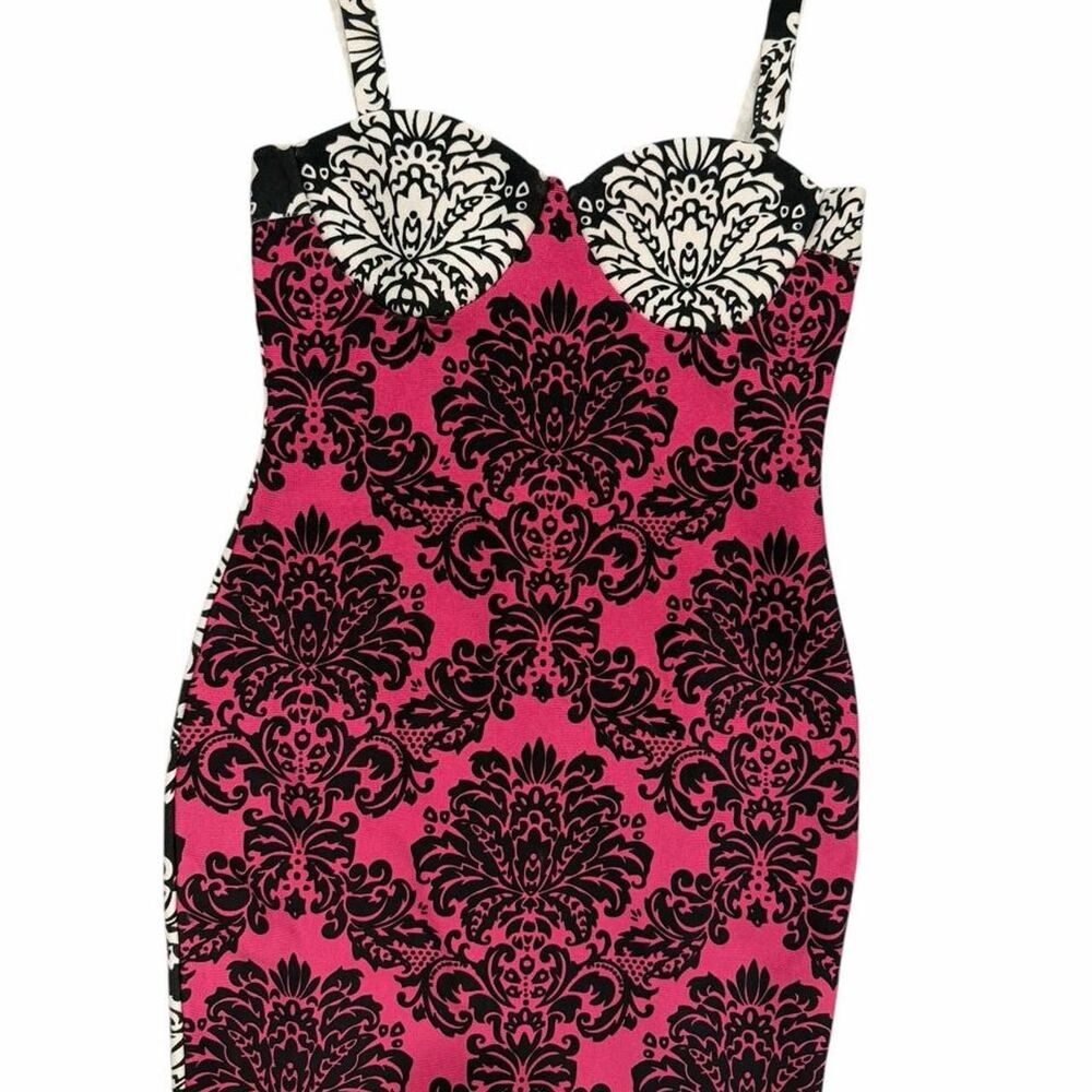 Donna Richardsom mini dress with zipper back